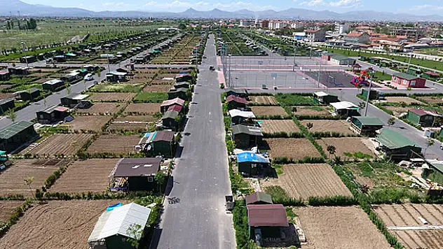Karatay Hobi Bahçeleri'nde ekim zamanı