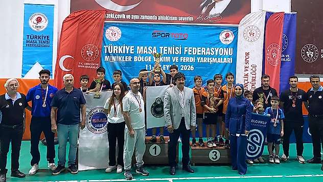 Karatay'ın minik raketleri Muğla'da zirveye çıktı