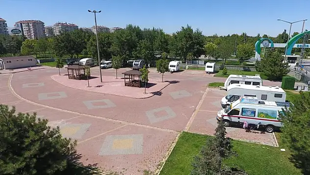 Karatay Karavan Parkı tatilcilerin gözdesi
