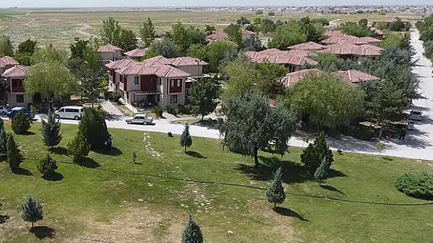 Karatay Konya'ya şifa kaynağı oluyor