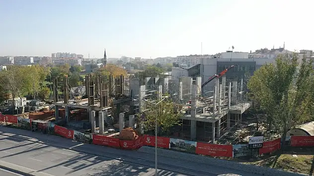 Karatay Kültür Merkezi'nin yapımı sürüyor