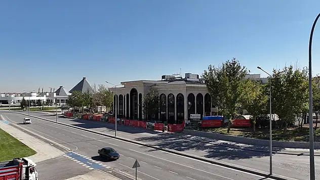 Karatay Kültür Merkezi ve Yeni Nikah Salonu'nun yapımında sona gelindi