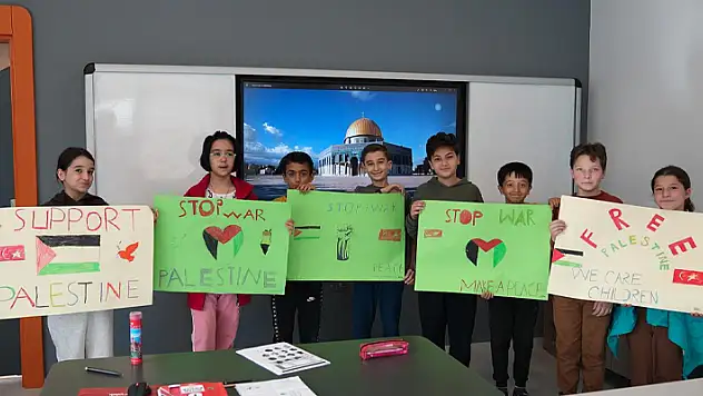 Karatay Kültür ve Sanat Akademisi öğrencilerinden anlamlı Filistin etkinliği 