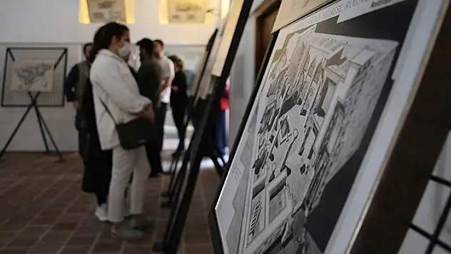 Karatay Medresesi Çini Eserler Müzesi'nin restorasyonu tamamlanan bölümleri ziyarete açıldı
