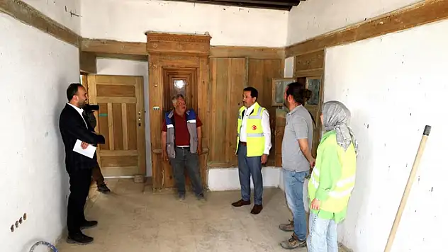 Karatay Nakipoğlu Mahallesi'ndeki evlerin restorasyonu tamamlanıyor