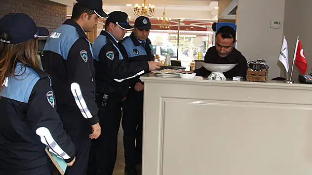 Karatay zabıtası denetimleri artırdı