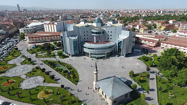 Karatay'da 10 dükkanı belediye kiraya verecek