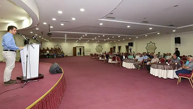 Karatay'da madde bağımlılığını önlemede STK'ların önemi konuşuldu
