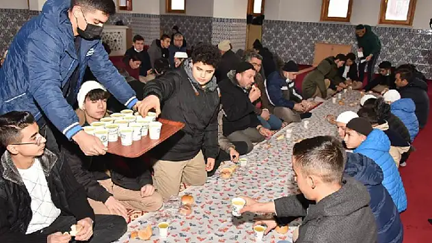Karatay'da 'Öğrenci-Veli' buluşmaları sürüyor
