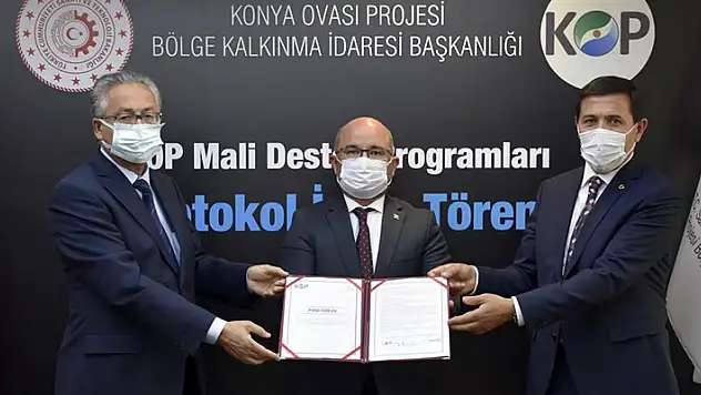Karatay'da öğrenciler modern tarım teknikleriyle buluşuyor
