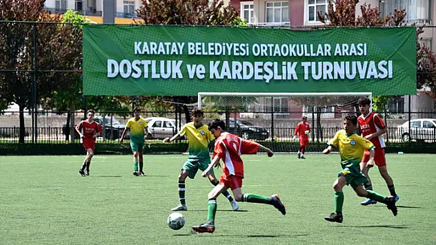 Karatay'da 'Ortaokullar Arası Dostluk ve Kardeşlik Futbol Turnuvası' başladı
