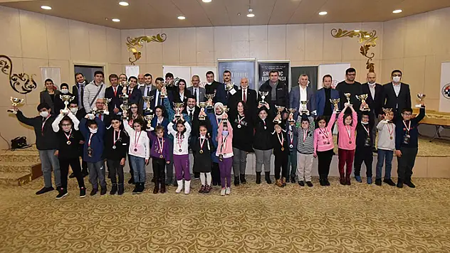 Karatay'da satranç heyecanı dindi