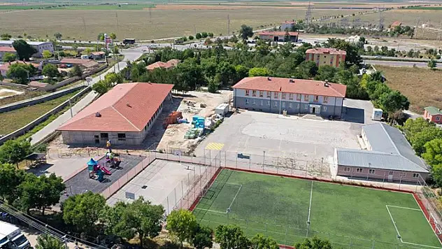 Karatay'daki eğitim yatırımları göz dolduruyor