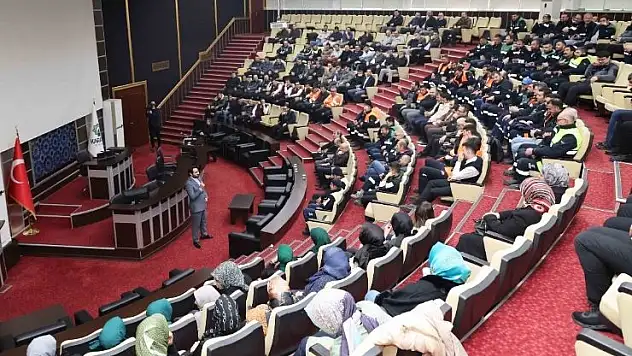 Karatay'dan dijital bağımlılığa karşı farkındalık eğitimi