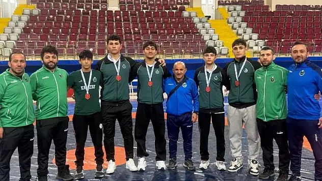 Karatay'ın güreş takımı u17 Türkiye Şampiyonası yolunda