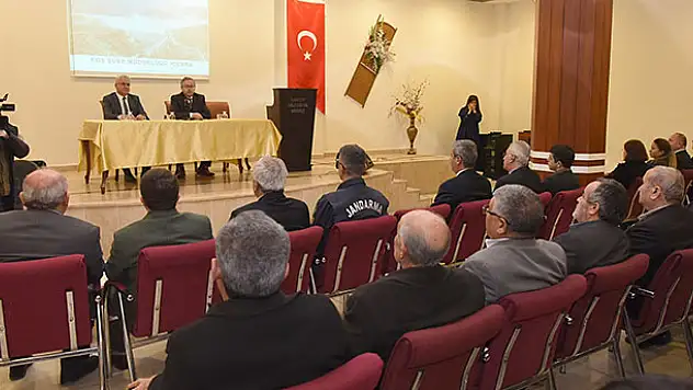 Karataylı muhtarlar toplantıda buluştu