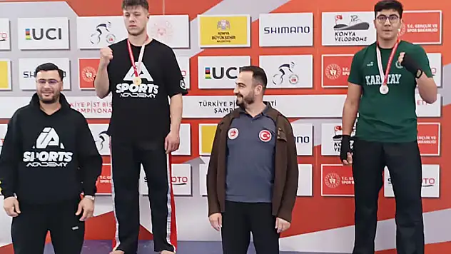 Karataylı sporcular gururlandırmaya devam ediyorlar