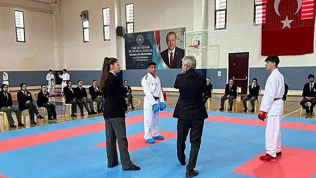 Karate aday hakem kursu tamamlandı