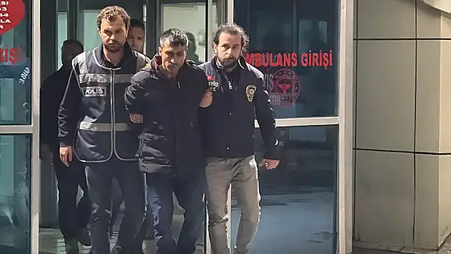 Kardeşleri ellerini bağlanıp boğazları keserek öldürmüştü, 2 kez ağırlaştırılmış müebbet ile cezalandırıldı