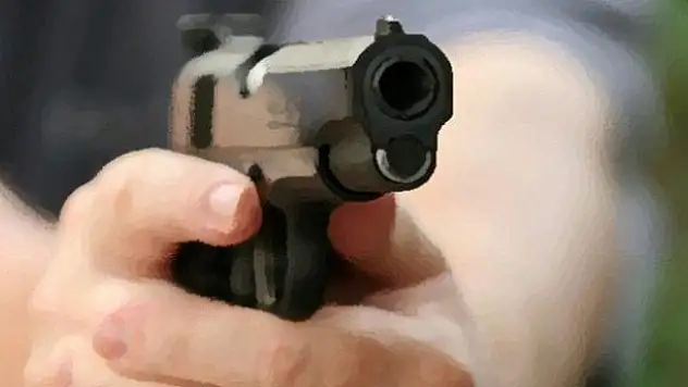 Kardeşlerine kurşun yağdırdı: 2 ölü