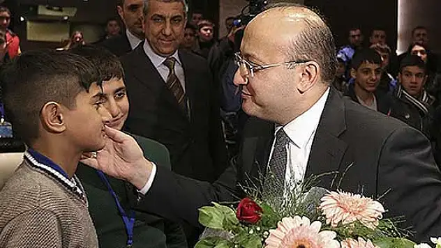 Kardeşlik hakim olsun diye çaba gösteriyoruz