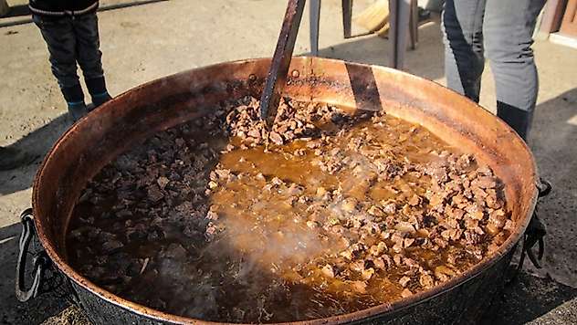 Kardiyoloji uzmanı uyardı: Kurban etinin yenilme saatine dikkat

