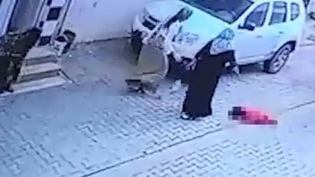 Kargo aracının altında kalan çocuk hayatını kaybetti kaza kamerada