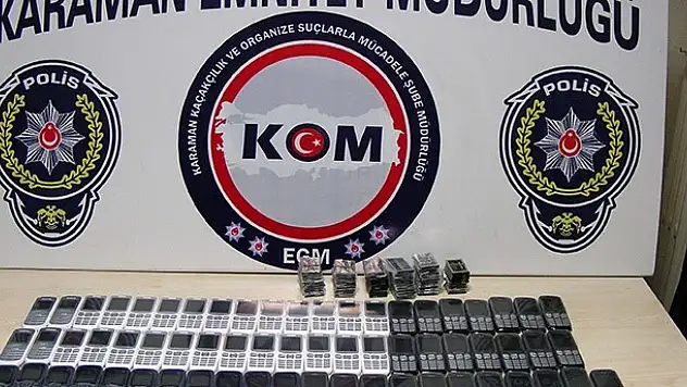 Kargo kolisinden 164 adet kaçak cep telefonu çıktı