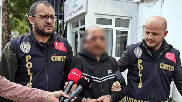 Karısını 8 bıçak darbesiyle öldürdü, 'Pişman değilim' dedi
