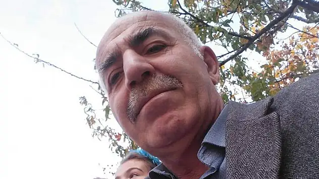 Karne gününde kalp krizi geçiren 33 yıllık öğretmen hayatını kaybetti
