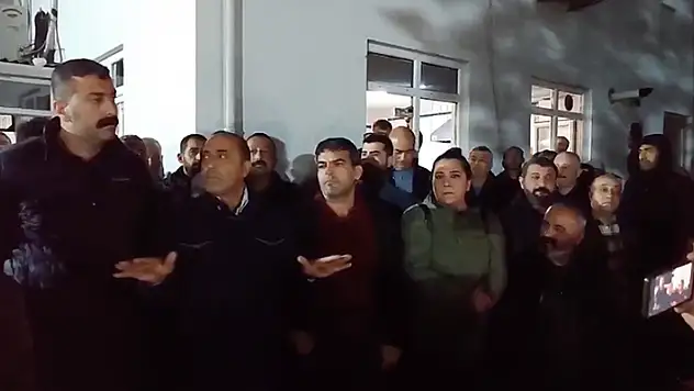 Kartal, Ataşehir, Maltepe ve Kadıköy belediyelerinde süresiz iş bırakma kararı
