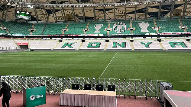 Kartal başkanını bekliyor
