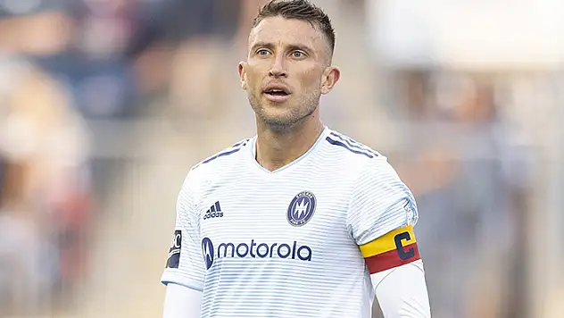 Kartal, Francisco Calvo'yu bekliyor