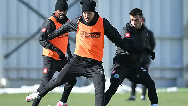 Kartal'ın gözü Antalyaspor'da