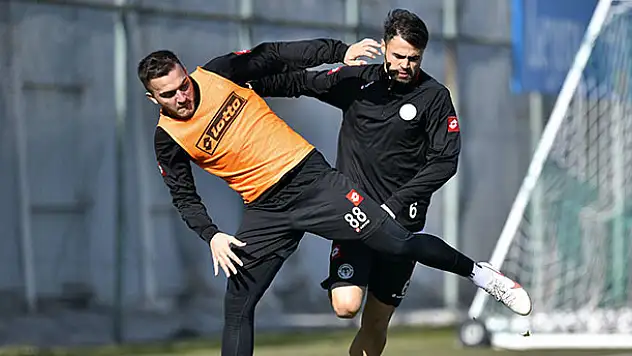 KARTAL KAMPA GİRİYOR