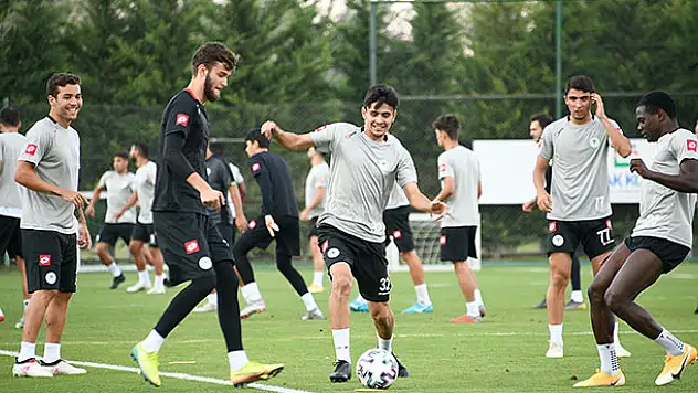 Kartal kuvvet topluyor