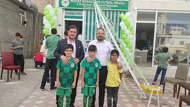 Kartal, Mardin'e futbol okulu açtı