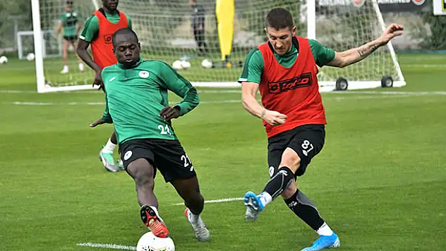 Kartal seri peşinde