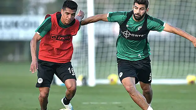 Kartal yara sarıyor