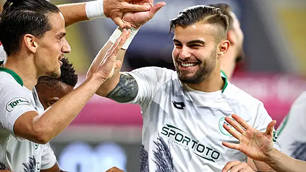 Kartal'da 34 futbolcu şans buldu 
