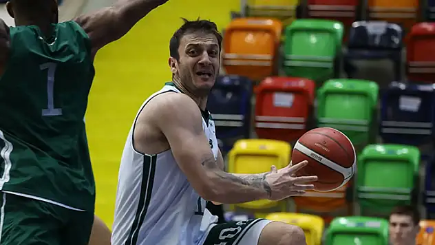 KARTAL'DA HEDEF 3'TE 3
