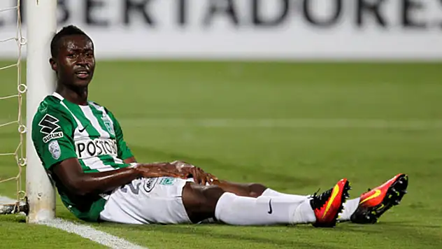 Kartal'da Kolombiyalı kanat imzalıyor
