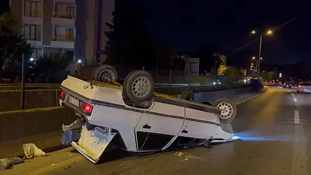 Kartal'da otomobil takla attı: 2 yaralı