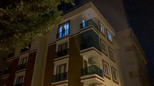 Kartal'da, psikolojik sorunları olan genç annesi ile kardeşini rehin aldı

