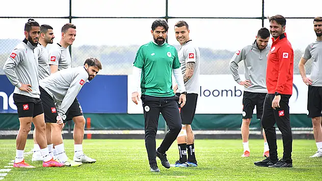 Kartal'da transfer masaya yatırılıyor 
