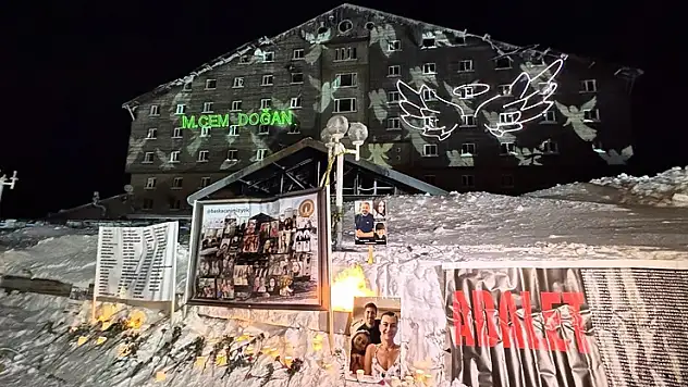 Kartalkaya'daki Grand Kartal Otel yangınında hayatını kaybedenler anıldı