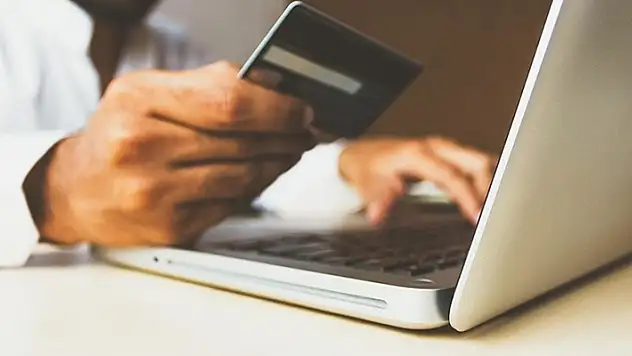 Kartlı ödemelerin tutarı mayısta yaklaşık 1,3 trilyon lira oldu
