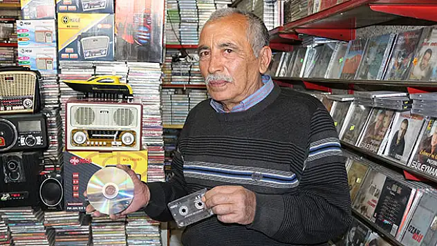 Kasetçilik, unutulmak üzere