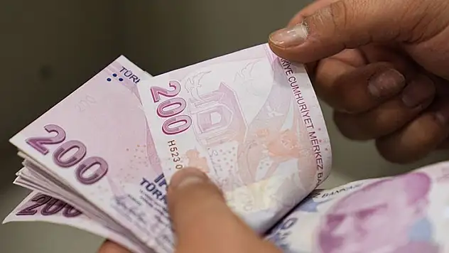 Kasım ayı yaşlı ve engelli aylıkları hesaplara yatırılmaya başlandı