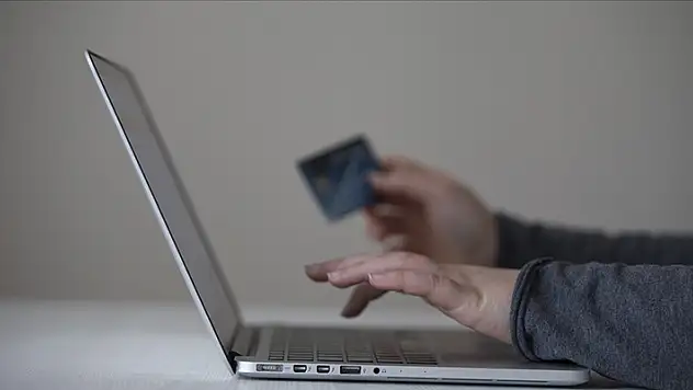Kasımda e-ticarette tüm zamanların rekoru kırıldı
